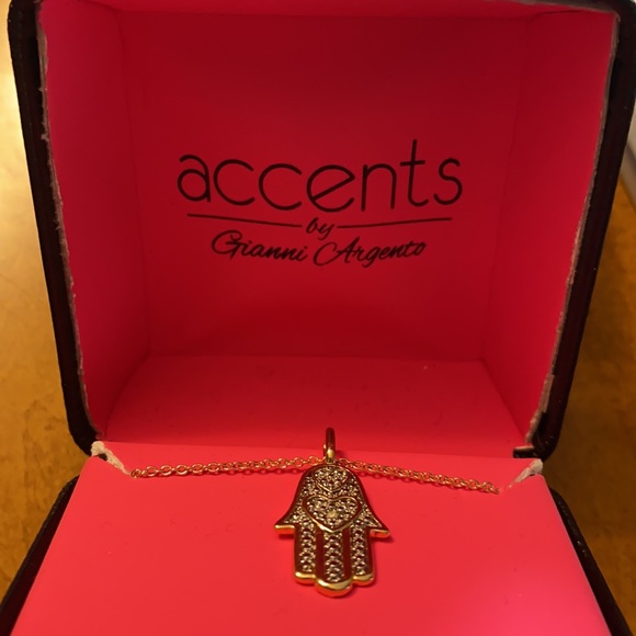 HAMSA HAND GOLD NECKLACE WITH DIAMONDS - Picture 4 of 4